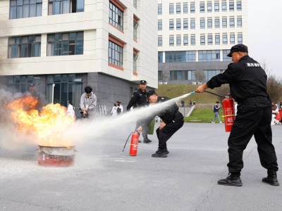 遂宁职业学院开展“119”应急疏散演练暨消防安全培训活动