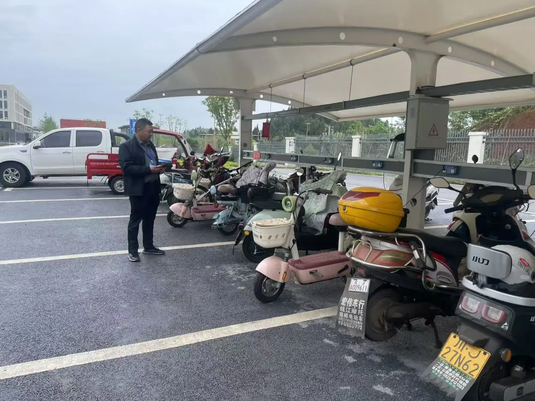 遂宁职业学院开展五一劳动节假前安全大检查